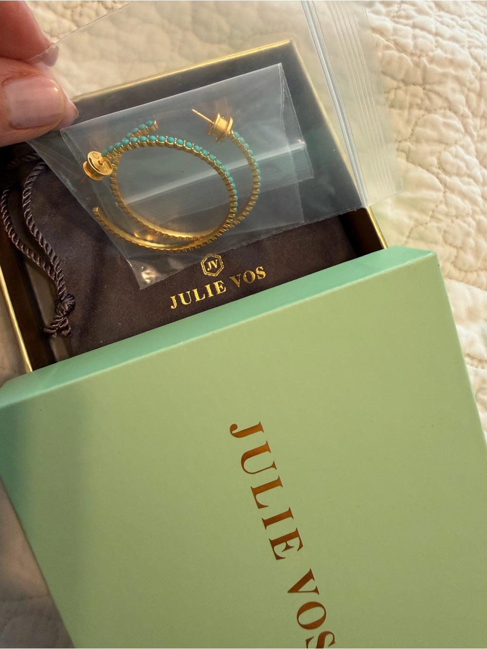 New in Box Julie Vos Juliette Large Hold Turquoise Blue Hoop Earrings - Picture 3 of 14